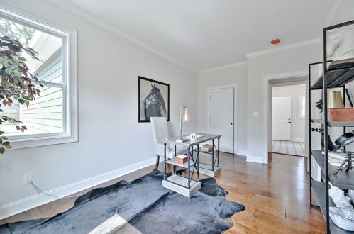 1477 Mercer Ave, Atlanta GA  30337-1515 exterior