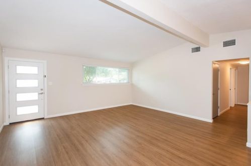 4702 Everglade Dr, Austin TX  78745-1715 exterior