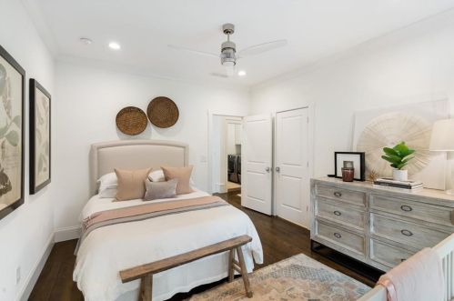 2652 Forrest Way, Atlanta GA  30305-3770 exterior