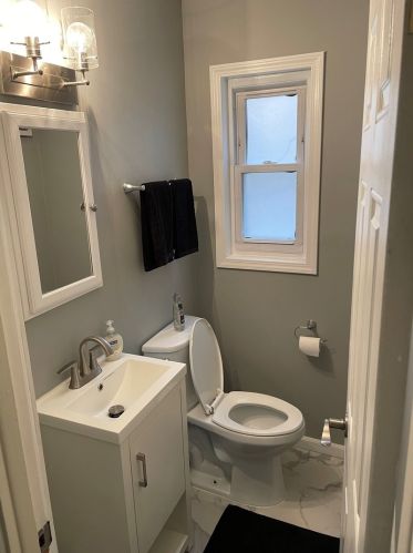 2344 Jarvis Ave, Chicago IL  60645-1710 exterior