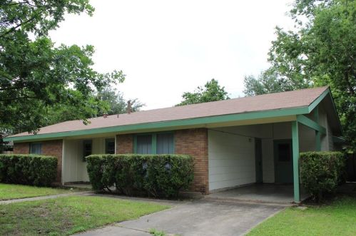 2115 Brunswick Dr, Austin TX  78723-2052 exterior