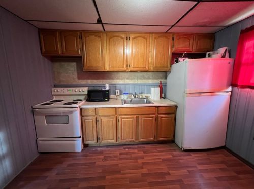 9046 Maple St, Pittsburgh PA  15239-1628 exterior