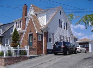 9 Crescent St, Providence, RI 02907-3220
