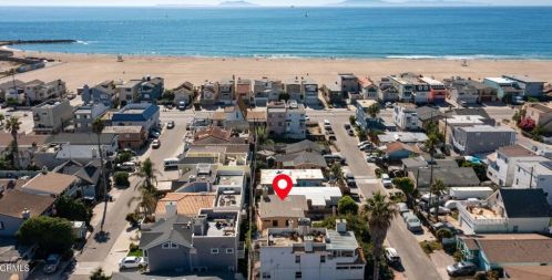 128 Camarillo Ave, Oxnard CA  93035-4605 exterior