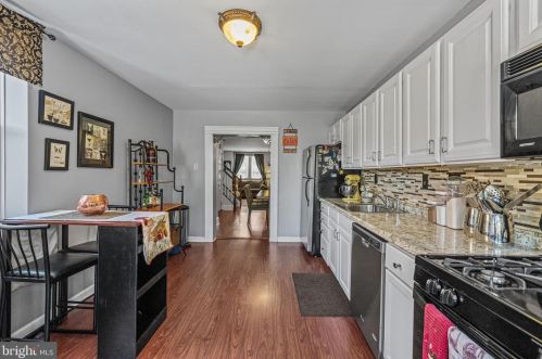 1118 2nd St, Philadelphia PA 19133-0033 exterior