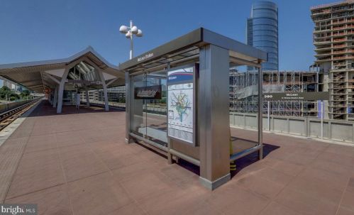 1929 Wilson Ln, Mc Lean VA  22102-1908 exterior