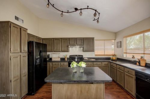 16232 41st St, Phoenix, AZ 85048-8863