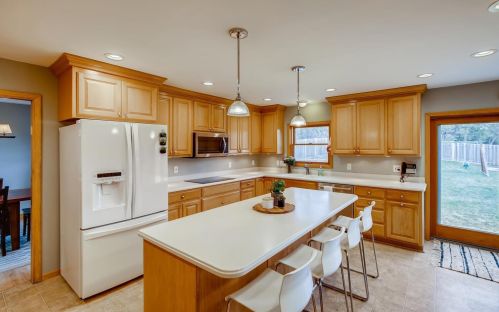 1441 Brk Ave, Saint Paul MN 55109-2012 exterior