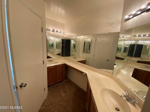 254 Pastime Rd, Tucson AZ 85705-3399 exterior