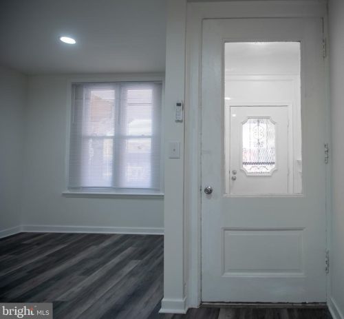 5148 Hazel Ave, Philadelphia PA 19143-1526 exterior