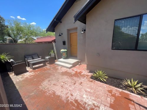 930 8th Ave, Tucson AZ  85701-3014 exterior