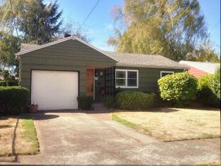 2945 80th Ave, Portland, OR 97206-1744