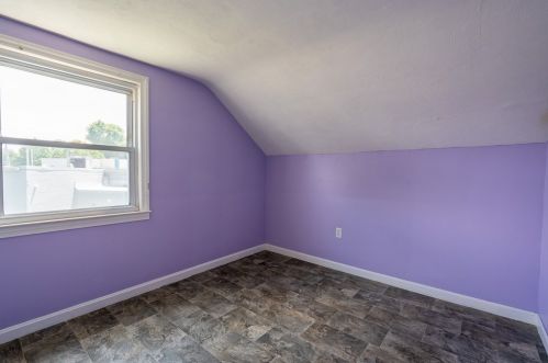 25 Chestnut St, West Springfield MA 01089-2804 exterior