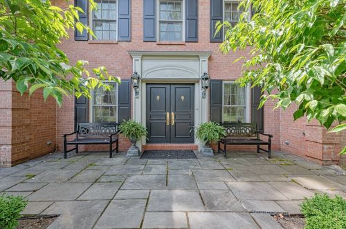 1400 Candlewood Dr, Pittsburgh, PA 15241-2908