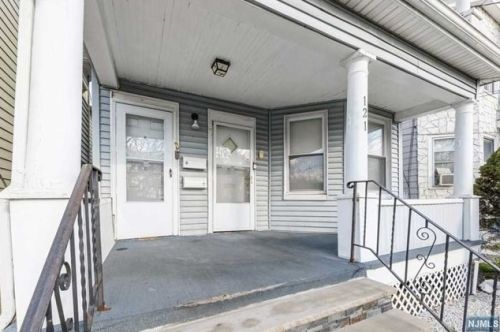 121 Graham Ave, Paterson NJ  07501-2422 exterior