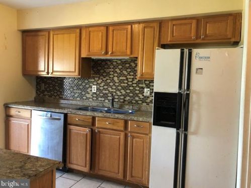 43 Sassafras Dr, Lumberton Township, NJ 08048-4263