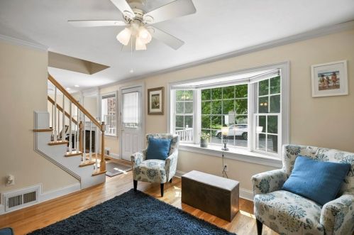 35 Ivernia Rd, Worcester, MA 01606-1423