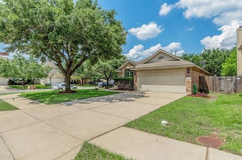 10500 Fosseway Dr, Austin, TX 78717-4445