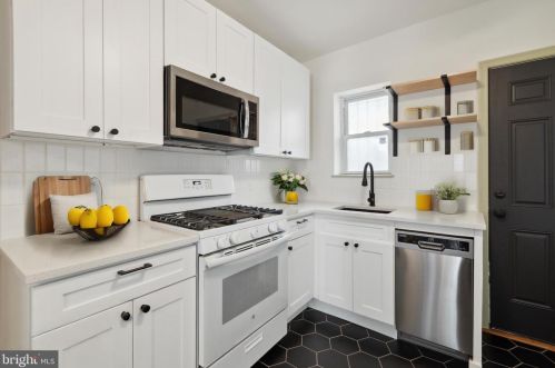 2252 Bouvier St, Philadelphia PA  19132-4321 exterior