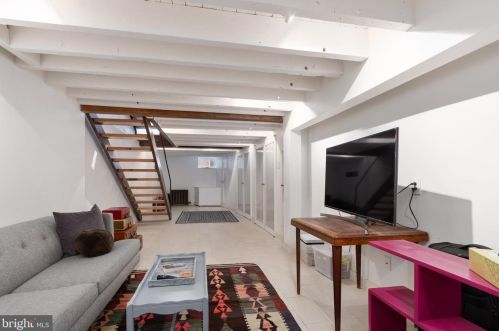 1124 13 St, Philadelphia PA 19147-4534 exterior