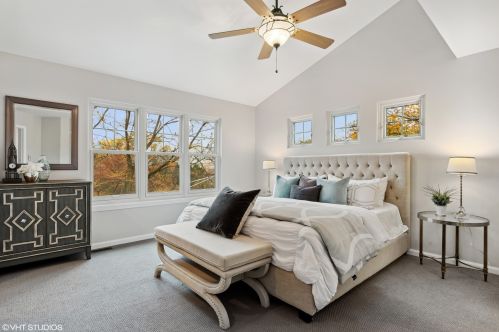 1774 Ainslie St, Chicago IL 60630-2018 exterior