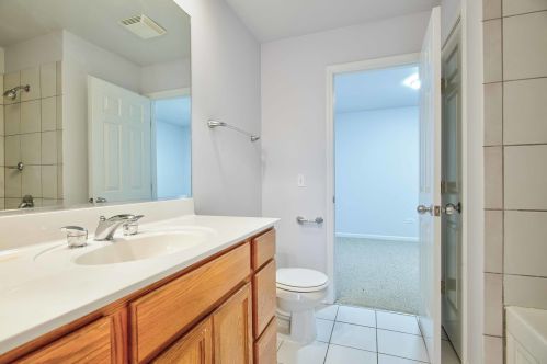 1209 33rd St, Chicago IL 60608-6322 exterior