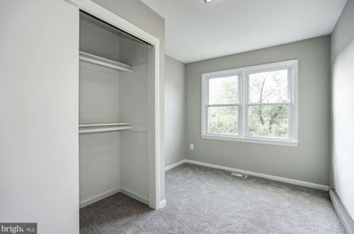 872 Bellevue St, Washington DC 20032-6002 exterior