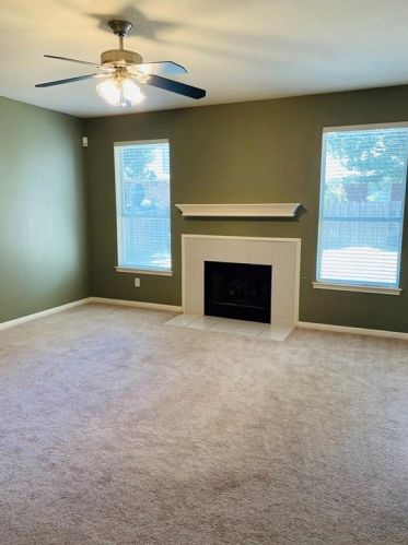 13404 Capadocia Cv, Austin TX  78727-1404 exterior