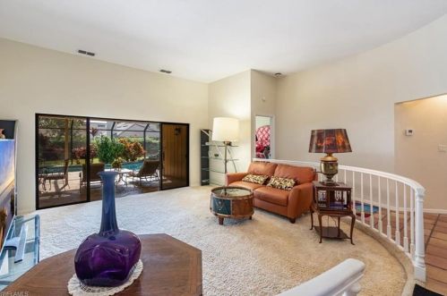 805 Bentwood Dr, Naples FL 34108-8221 exterior