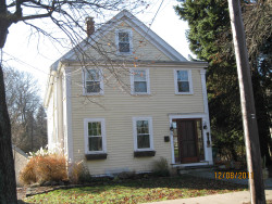 85 Cornell St, Newton, MA 02462-1320