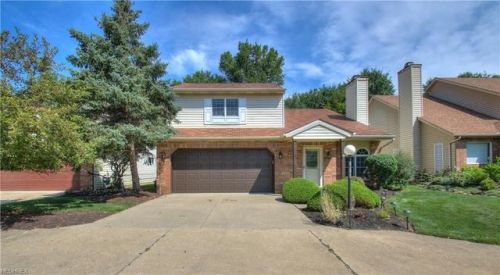 20768 Lunn Rd, Cleveland OH  44149-4939 exterior