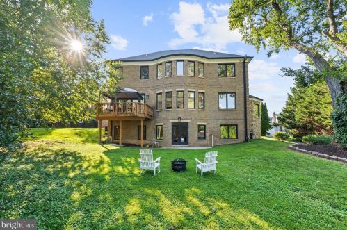 1645 Kirby Rd, Mc Lean VA  22101-3240 exterior