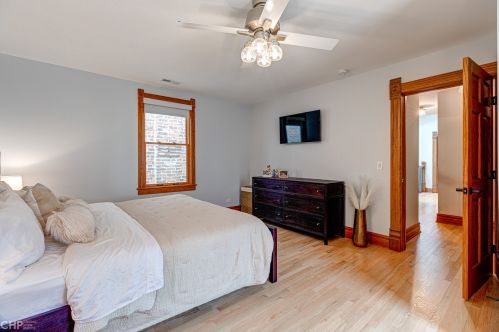 2143 Thomas St, Chicago IL 60651-3248 exterior