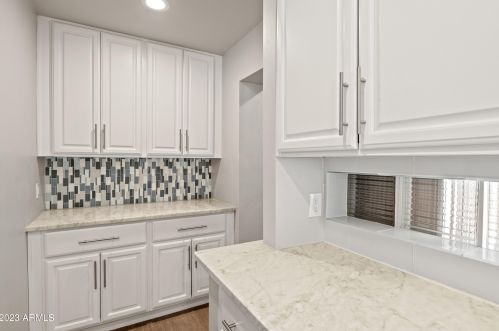 7035 15th St, Phoenix AZ  85020-5414 exterior