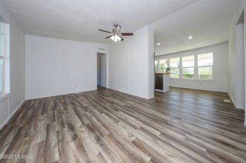 9155 Henry St, Tucson, AZ 85735-1705