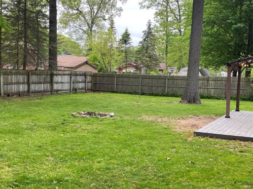 1519 Hansen St, Meskegon MI 49445-1236 exterior