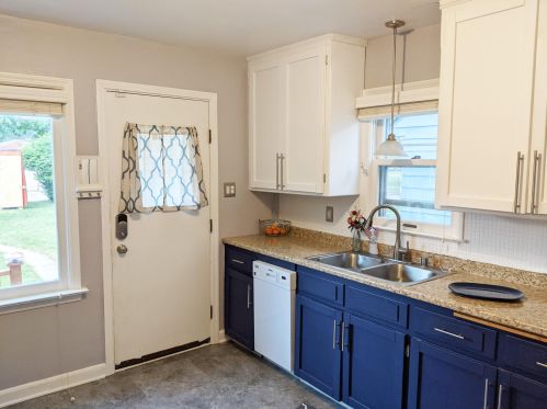 3406 87th St, Milwaukee WI  53227-4516 exterior