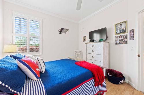 592 Cortina Ln, Fort Pierce FL 34986-1742 exterior