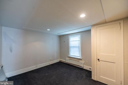 388 Hanover St, Pottstown PA 19464-5327 exterior