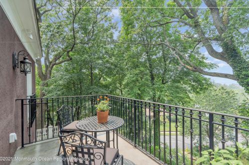 50 Hooper Ave, Atlantic Highlands NJ  07716-1537 exterior