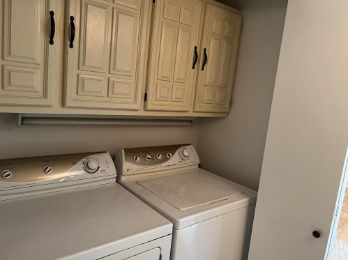 9310 Forest Home Ave, Milwaukee WI 53228-3543 exterior