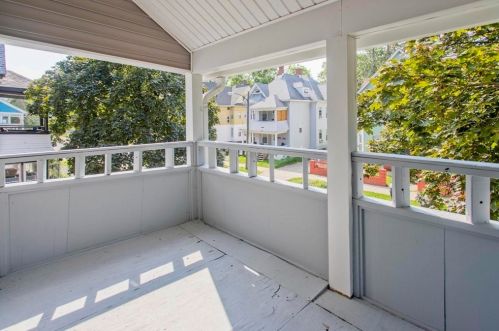 61 Euclid Ave, Springfield MA 01108-1725 exterior