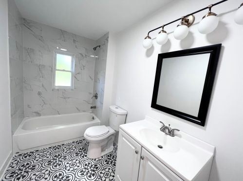 7928 Muskegon Ave, Chicago IL  60617-1423 exterior