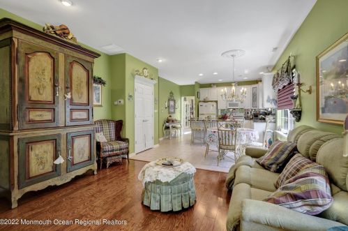 2 Arcadia Dr, Lakehurst NJ 08759-6160 exterior