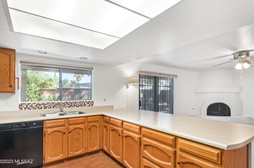 8952 Seneca St, Tucson AZ 85716-3200 exterior