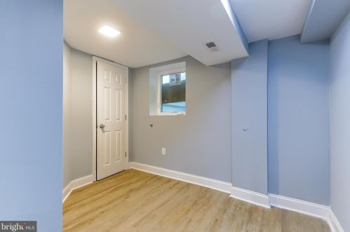 1611 25th St, Washington DC 20020-5361 exterior