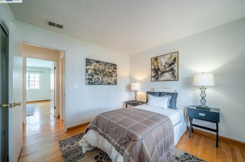 1798 Milburn Dr, Concord CA 94523-2117 exterior