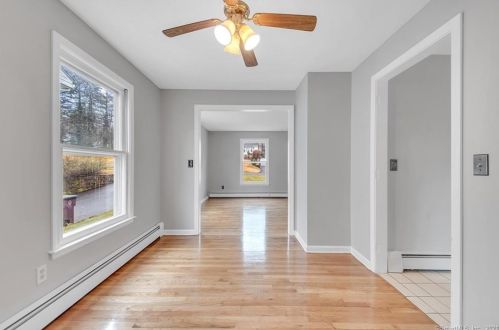 405 Francis St, New Britain CT 06053-3052 exterior