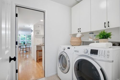 390 Lowell Ave, Mill Valley CA 94941-3846 exterior