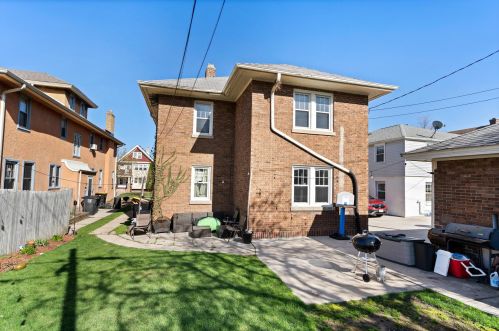 2177 69, Milwaukee WI 53213-1925 exterior